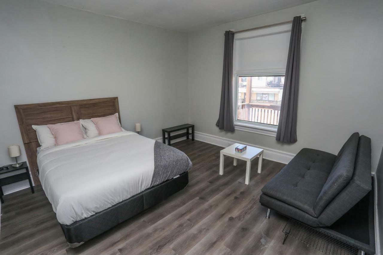 Cozy Apartments In Kitchener Exterior photo
